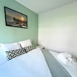 Expo House * ליסבון